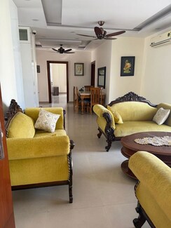 3 BHK + Servant Room Apartment For Rent in Assotech Windsor Court