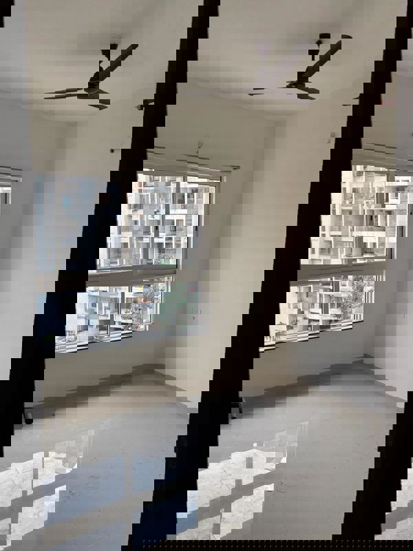 2 BHK 1000 Sq.Ft. Apartment in Clover Citadel