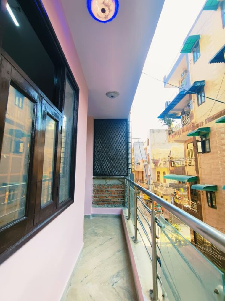 Balcony, mansa ram park 2 Bedroom 585 Sq.Ft. Builder Floor In Mansa Ram Park Delhi 10242391