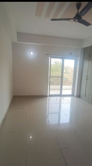 3 BHK Apartment For Rent in Ajnara Grand Heritage, Sector 74