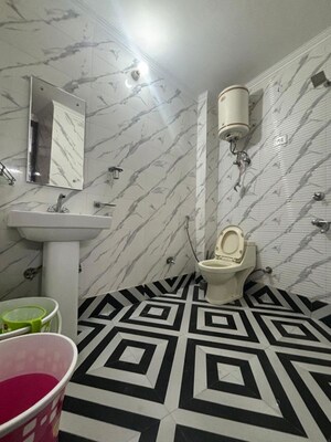 Bathroom in 2 BHK Builder Floor at Saket – for Rent