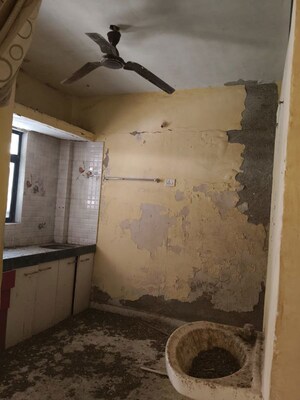 Room in 1 RK Apartment at Virar East – for Sale