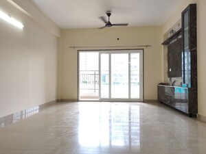 Room in 2 BHK Apartment at Sector 14 Dwarka – for Rent