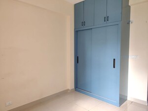 Room in 2 BHK Apartment at Sector 14 Dwarka – for Rent