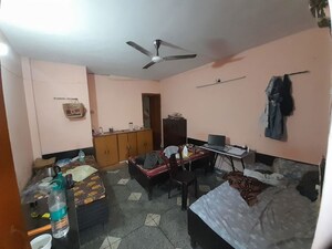 1 RK Builder Floor For Rent in Kondli