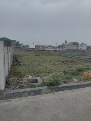  Plot For Sale in Wave City, Wave City