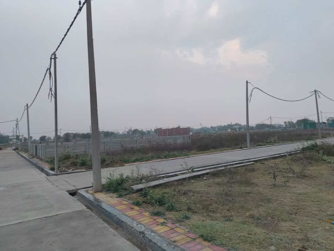 Plot For Sale in Wave City
