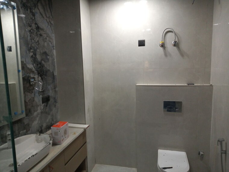 Bathroom, tdi-the-grand-retreat 4 Bedroom 500 Sq.Yd. Builder Floor In Sector 88 Faridabad 10242631