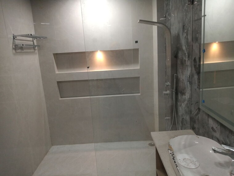 Bathroom, tdi-the-grand-retreat 4 Bedroom 500 Sq.Yd. Builder Floor In Sector 88 Faridabad 10242631