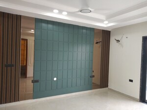 Room in 4 BHK Builder Floor at TDI The Grand Retreat, Sector 88 – for Sale