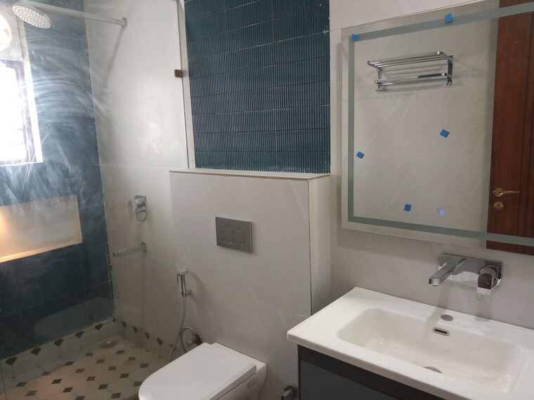 Bathroom, tdi-the-grand-retreat 4 Bedroom 500 Sq.Yd. Builder Floor In Sector 88 Faridabad 10242631