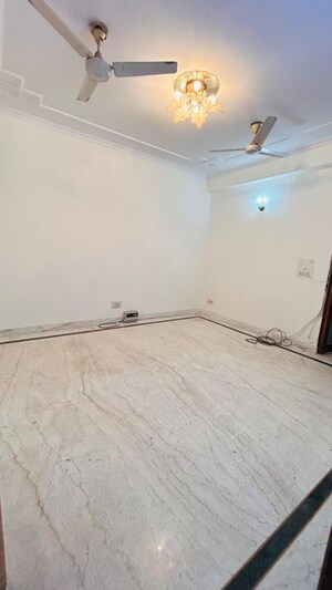 Room in 2 BHK Builder Floor at Malviya Nagar – for Rent