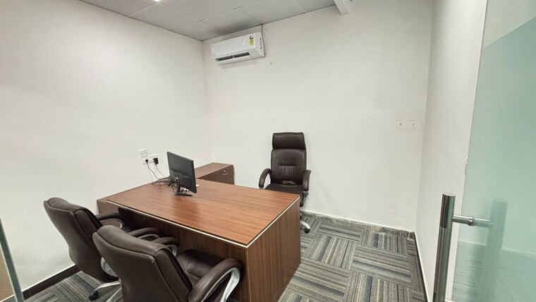 Team Area, sector 4 Commercial Office Space 700 Sq.Ft. In Sector 4 Noida 10242765