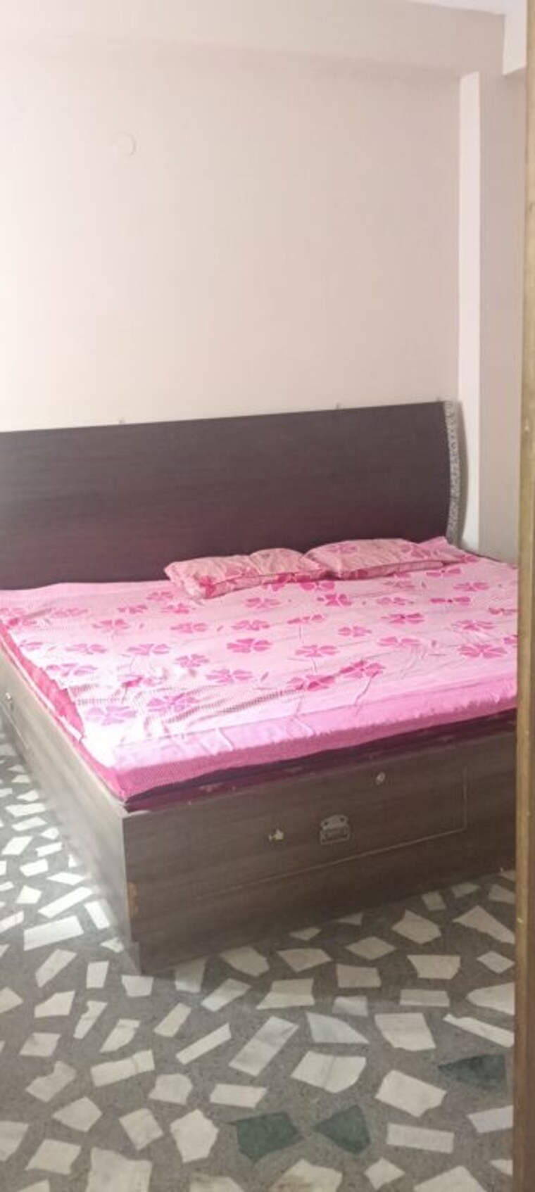 Bedroom, malviya nagar 1.5 Bedroom 70 Sq.Yd. Builder Floor In Malviya Nagar Delhi 10242806