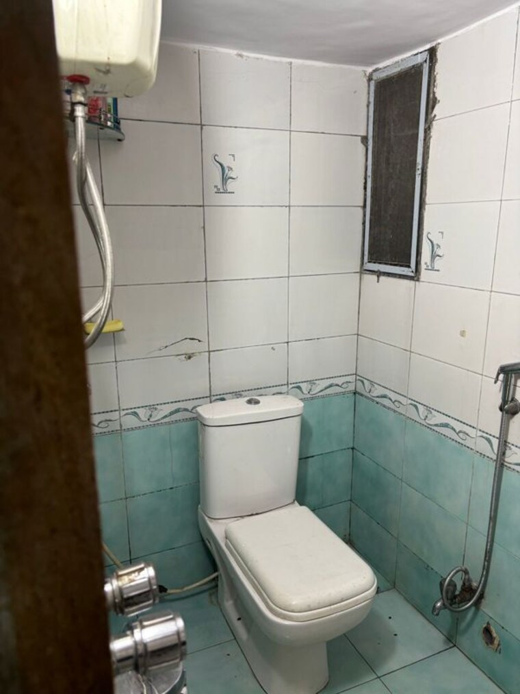 Bathroom, shree-park 2 Bedroom 955 Sq.Ft. Apartment In Mira Road Thane 10242915