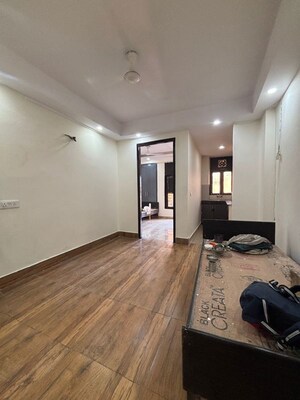 Hall in 1 BHK Apartment at Chattarpur – for Rent