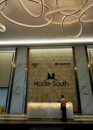 2.5 BHK Apartment For Sale in Marathon Monte South, Byculla West