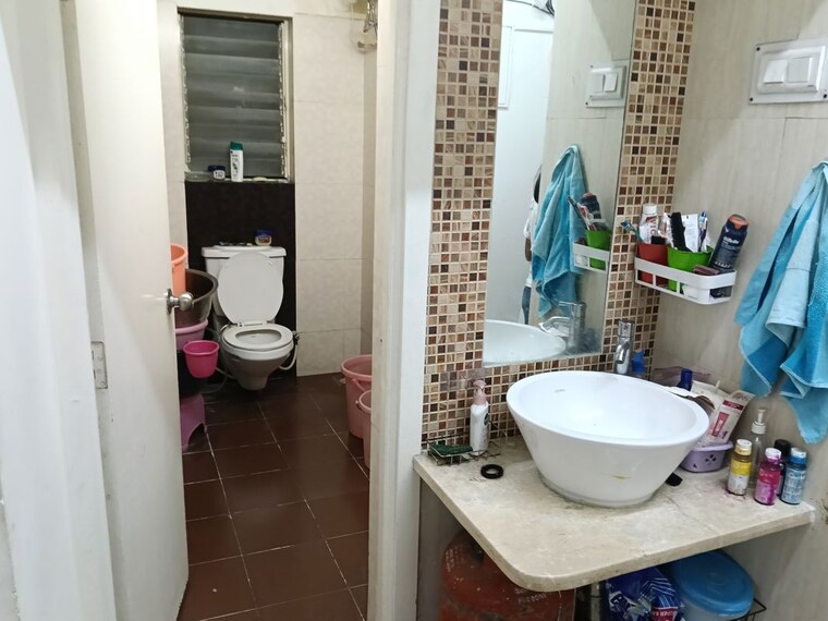 Bathroom, vasant-valley-kalyan-west 3 Bedroom 1500 Sq.Ft. Apartment In Kalyan West Thane 10242916