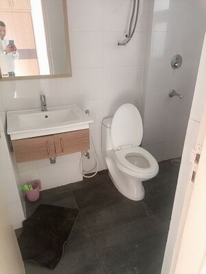 Bathroom in 3 BHK Apartment at Central Park II-Bellevue, Sector 48 – for Rent
