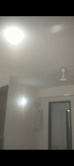 Room in 3.5 BHK Apartment at Smart World Gems, Sector 89 – for Rent