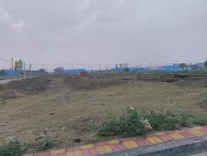  Plot For Sale in Wave City, Wave City