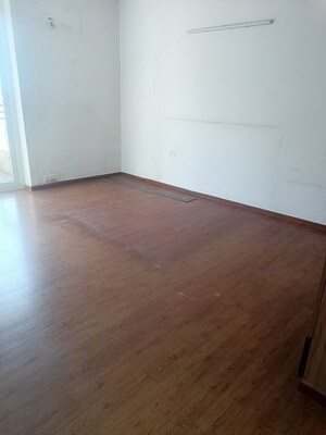 Room in 3 BHK Apartment at Tulip Violet, Sector 69 – for Rent