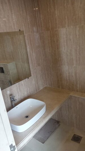 Furnished Amenities in 3 BHK Apartment at Lodha Primo, Parel – for Rent