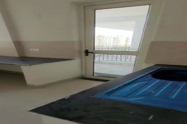 3 BHK + Servant Room Apartment For Sale in Imperia Esfera