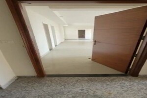 Room in 3 BHK Apartment at Imperia Esfera, Sector 37c – for Sale