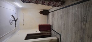Living Room in 2.5 BHK Apartment at Chitrakoot – for Rent