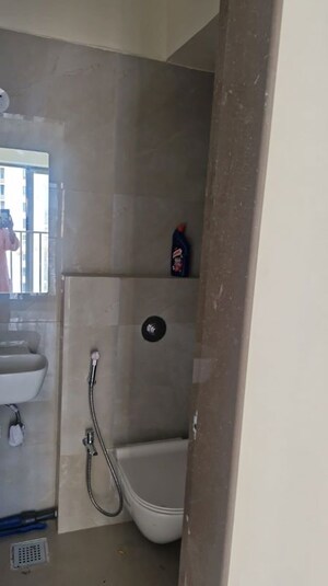 Bathroom in 3 BHK Apartment at Matunga West – for Rent