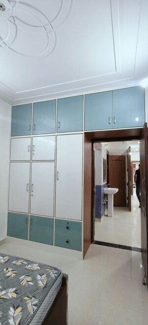 Furnished Amenities in 2 BHK Builder Floor at AWHO Apartments, Sector 22 – for Rent