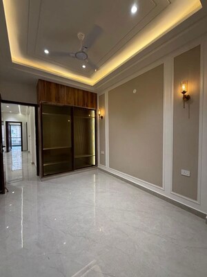 Room in 3 BHK Builder Floor at Niti Khand I – for Sale