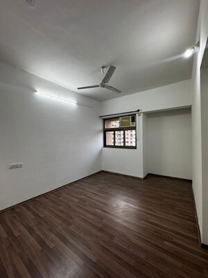 Room in 3 BHK Apartment at Lodha Splendora, Ghodbunder Road – for Rent