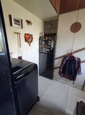 Furnished Amenities in 2 BHK Builder Floor at Ghatkopar East – for Rent