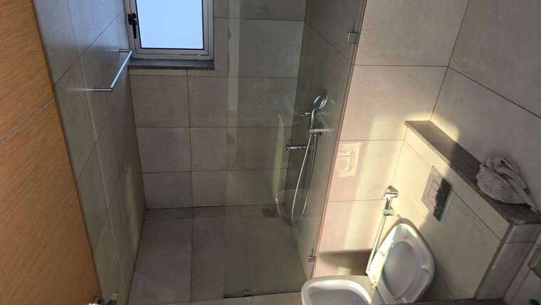 Bathroom, tata-gurgaon-gateway 2 Bedroom 1580 Sq.Ft. Apartment In Sector 112 Gurgaon 10243651