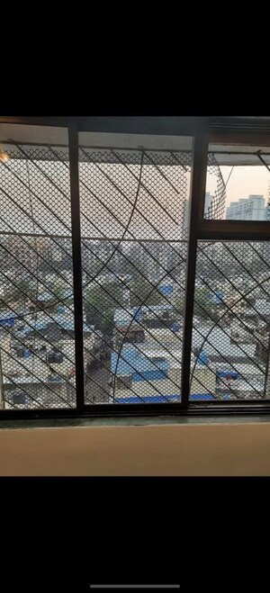 Room in 2 BHK Apartment at Ganesh Darshan CHS Kandivali, Kandivali West – for Rent