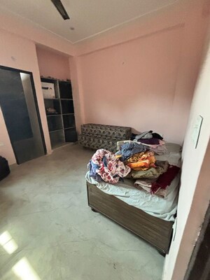 Bedroom in 2.5 BHK Independent House at Xu 1 Greater Noida – for Rent