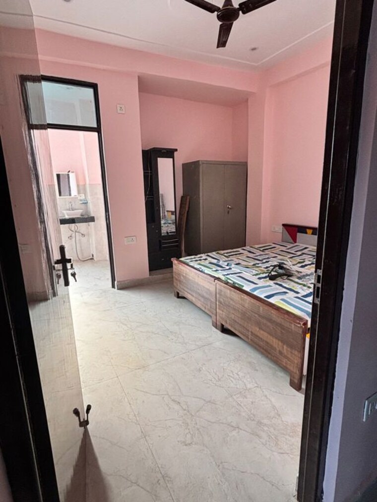 Room, xu 1 greater noida 2.5 Bedroom 90 Sq.Mt. Independent House In Xu 1 Greater Noida Greater Noida 10243721