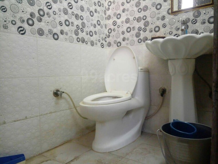 Bathroom, rajendra nagar sector 4 3 Bedroom 1800 Sq.Ft. Builder Floor In Rajendra Nagar Sector 4 Ghaziabad 10243786