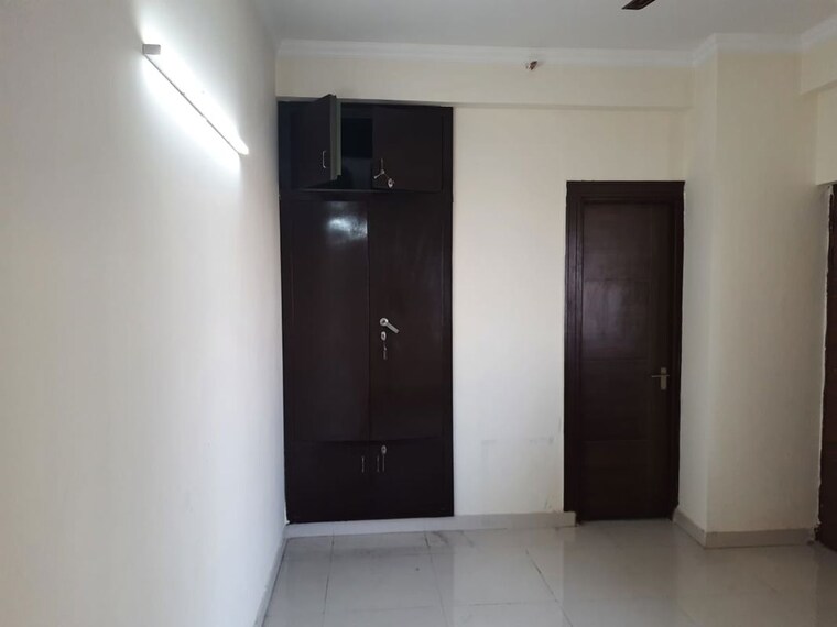 Room, rajendra nagar sector 4 3 Bedroom 1800 Sq.Ft. Builder Floor In Rajendra Nagar Sector 4 Ghaziabad 10243786