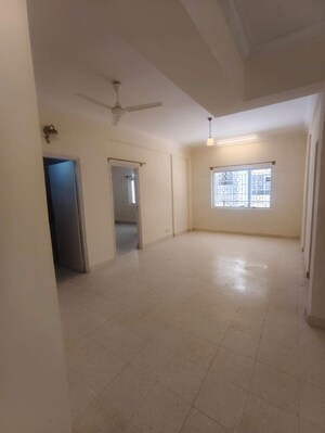 Room in 2 BHK Apartment at Richmond Town – for Rent