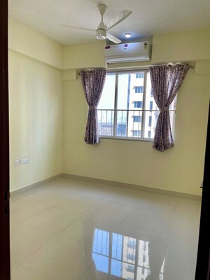Room in 4 BHK Apartment at Ideal Aquaview, Mahish Bathan – for Rent