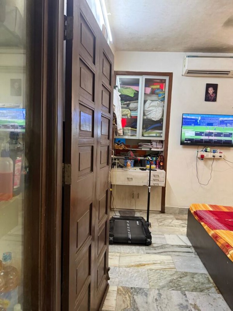  Parking, sindhudurg-chs-sion 1 Bedroom 500 Sq.Ft. Apartment In Sion Mumbai 10243841