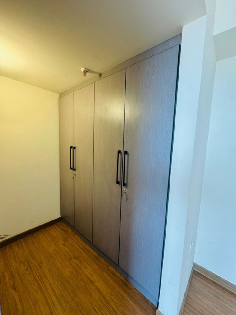Room, godrej-meridien 3 Bedroom 1700 Sq.Ft. Apartment In Sector 106 Gurgaon 10243853