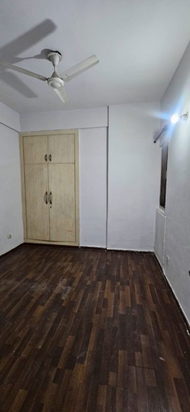 Room, paras-seasons 2 Bedroom 830 Sq.Ft. Apartment In Sector 168 Noida 10243855