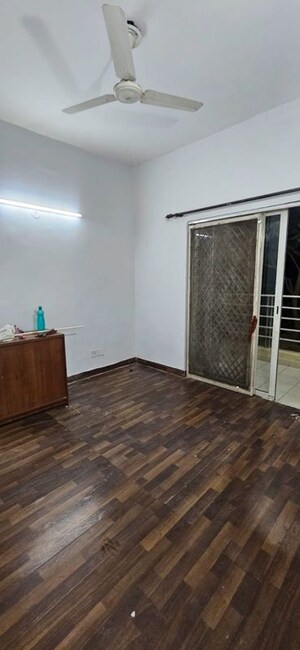 Room in 2 BHK Apartment at Paras Seasons, Sector 168 – for Sale