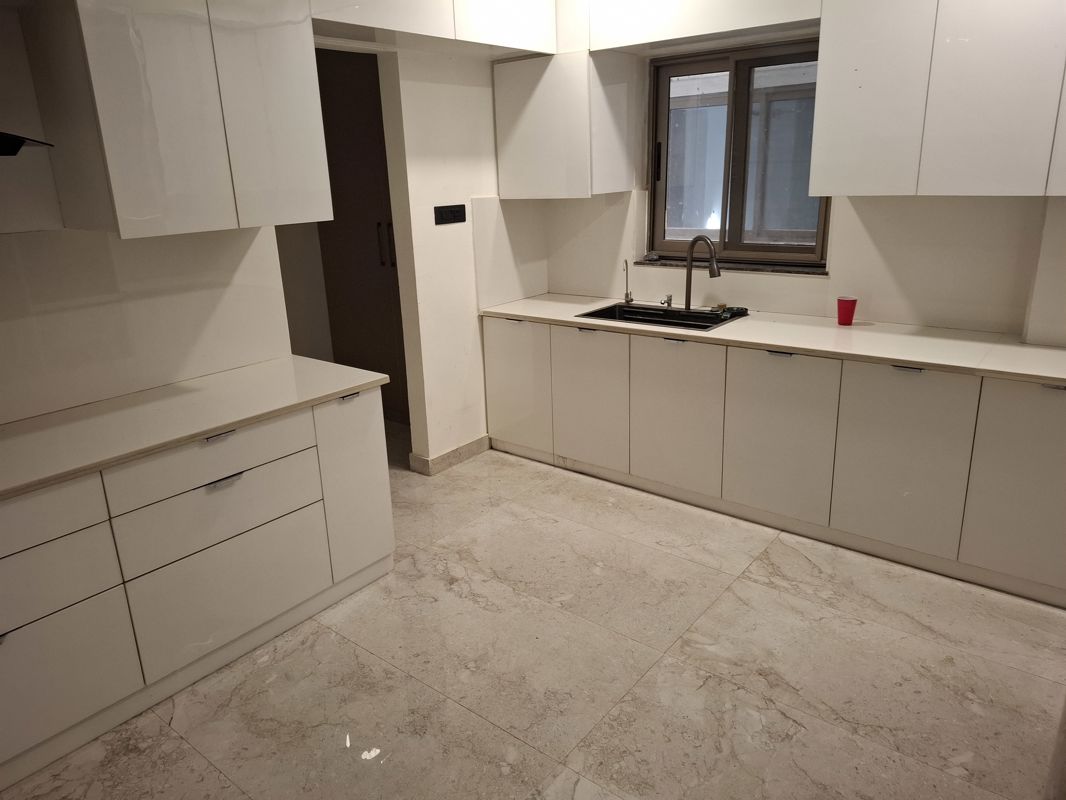 3 BHK 2423 Sq.Ft. Apartment in The Valencia