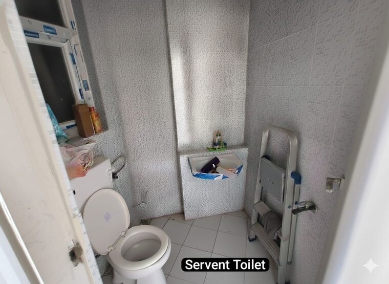 Bathroom, sunworld-arista 3.5 Bedroom 1955 Sq.Ft. Apartment In Sector 168 Noida 10243862