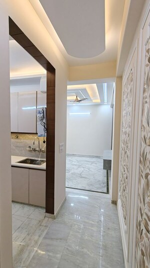 Building Lobby in 3 BHK Builder Floor at Malviya Nagar – for Rent